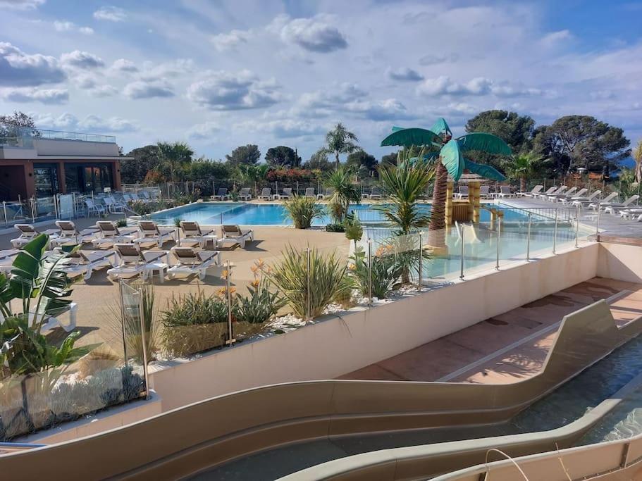 Blue Horizon Otel Saint-Raphaël Dış mekan fotoğraf